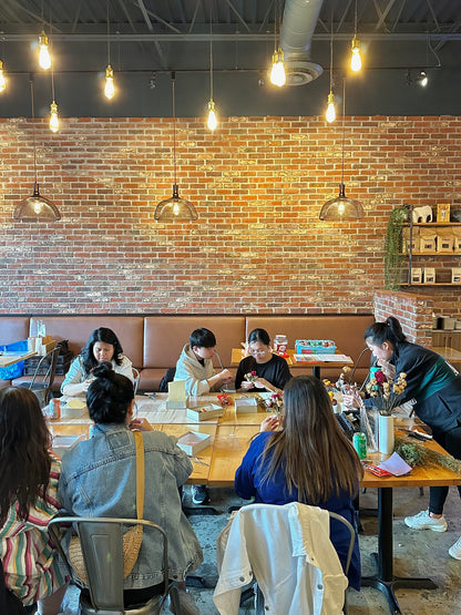 Dried Flower Card Making Workshop - Mother's Day Edition - 1 hr